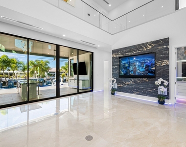 2650 Ne 48th Court - Photo Thumbnail 25