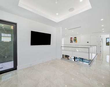 2650 Ne 48th Court - Photo Thumbnail 52