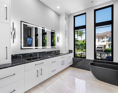 2650 Ne 48th Court - Photo Thumbnail 32