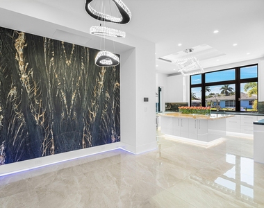 2650 Ne 48th Court - Photo Thumbnail 18