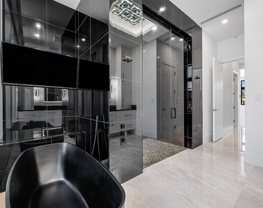 2650 Ne 48th Court - Photo Thumbnail 34