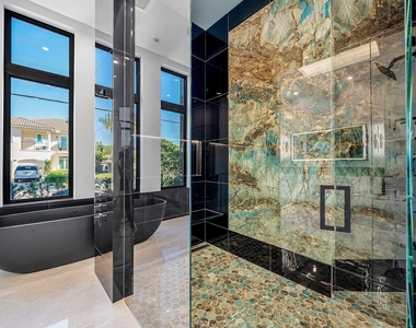 2650 Ne 48th Court - Photo Thumbnail 35