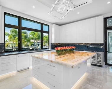 2650 Ne 48th Court - Photo Thumbnail 20