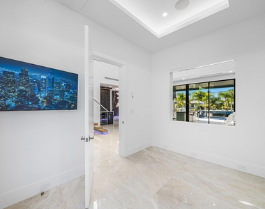 2650 Ne 48th Court - Photo Thumbnail 54