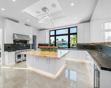 2650 Ne 48th Court - Photo Thumbnail 19