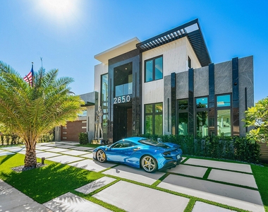 2650 Ne 48th Court - Photo Thumbnail 5