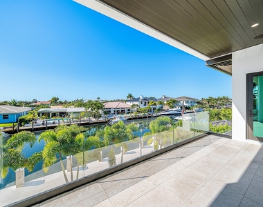2650 Ne 48th Court - Photo Thumbnail 43