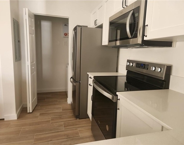 4508 Sw 160th Avenue - Photo Thumbnail 2
