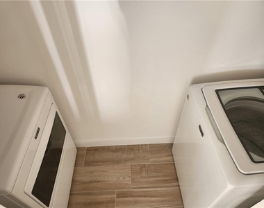 4508 Sw 160th Avenue - Photo Thumbnail 6