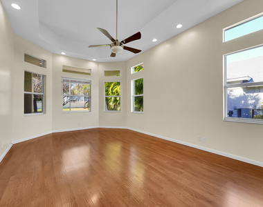 211 Nw Pleasant Grove Way - Photo Thumbnail 9