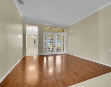 211 Nw Pleasant Grove Way - Photo Thumbnail 2