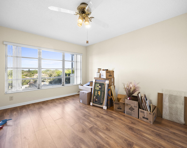 10777 W Sample Road - Photo Thumbnail 4