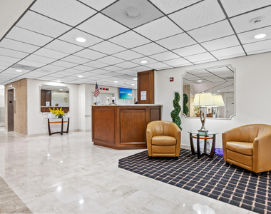 10777 W Sample Road - Photo Thumbnail 20