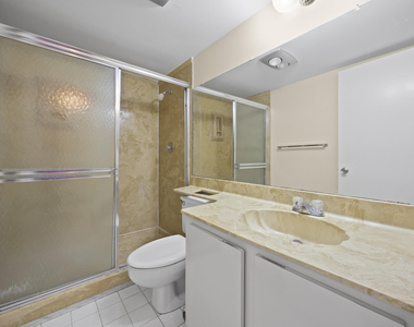 10777 W Sample Road - Photo Thumbnail 12