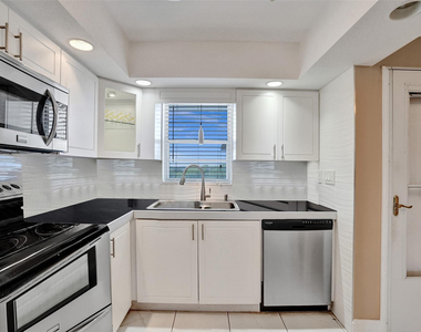 5860 Nw 44th Street - Photo Thumbnail 9