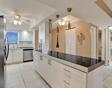5860 Nw 44th Street - Photo Thumbnail 8