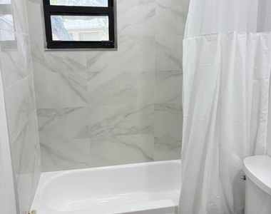 3460 Nw 47th Avenue - Photo Thumbnail 12