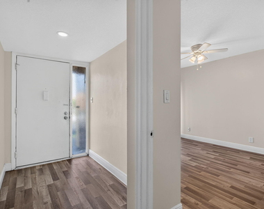 220 Nw 43rd Court - Photo Thumbnail 6