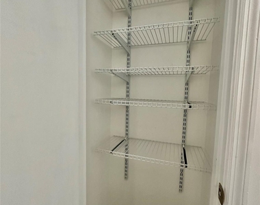 1645 Arlyn Circle - Photo Thumbnail 5