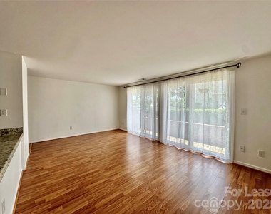 1645 Arlyn Circle - Photo Thumbnail 9