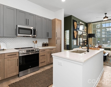 10500 Midway Park Drive - Photo Thumbnail 14