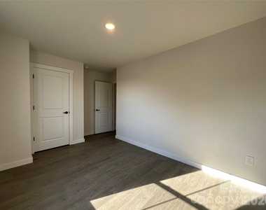 130 18th Street Place Nw - Photo Thumbnail 12