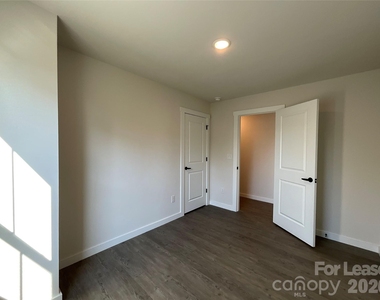 128 18th Street Place Nw - Photo Thumbnail 10
