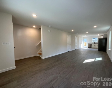 128 18th Street Place Nw - Photo Thumbnail 1