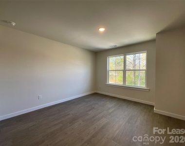 128 18th Street Place Nw - Photo Thumbnail 5