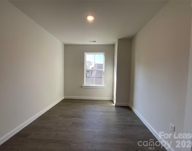 128 18th Street Place Nw - Photo Thumbnail 9