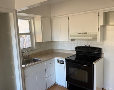 4429 Melvin Road - Photo Thumbnail 5