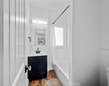 529 E Latham Avenue - Photo Thumbnail 8