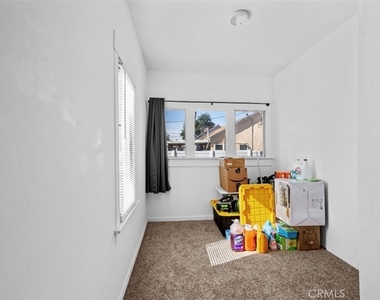 529 E Latham Avenue - Photo Thumbnail 12