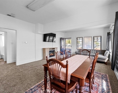 529 E Latham Avenue - Photo Thumbnail 5