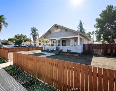 529 E Latham Avenue - Photo Thumbnail 2