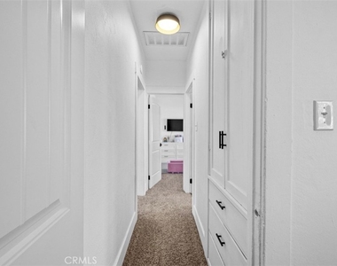 529 E Latham Avenue - Photo Thumbnail 6