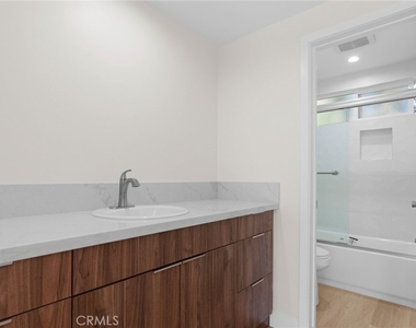 7961 Willis Avenue - Photo Thumbnail 13
