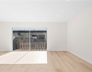 7961 Willis Avenue - Photo Thumbnail 3