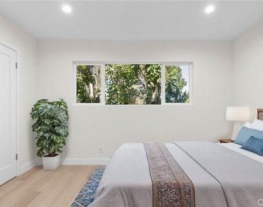 7961 Willis Avenue - Photo Thumbnail 8