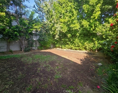 4332 Sunnyslope Avenue - Photo Thumbnail 18