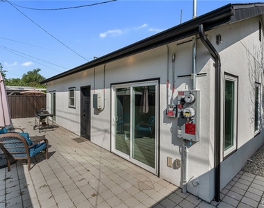 22434 Berdon St - Photo Thumbnail 31