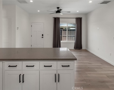 22434 Berdon St - Photo Thumbnail 16