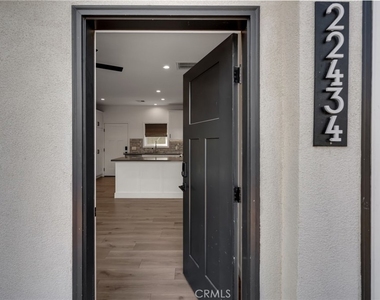 22434 Berdon St - Photo Thumbnail 3