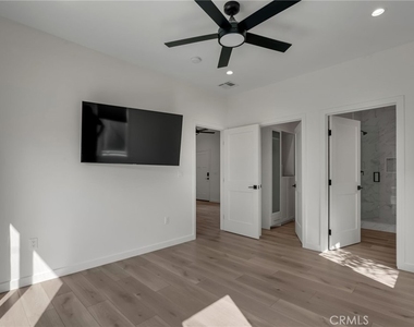22434 Berdon St - Photo Thumbnail 18
