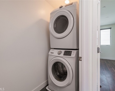 6016 W Beachwood Ln - Photo Thumbnail 23