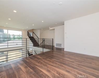 6016 W Beachwood Ln - Photo Thumbnail 16