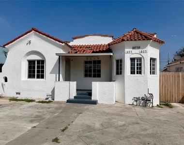 607 W 101st Street - Photo Thumbnail 1