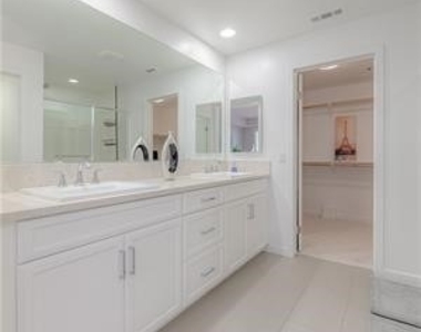 37 Waldorf - Photo Thumbnail 18