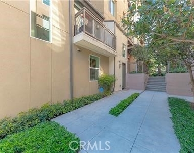 37 Waldorf - Photo Thumbnail 28