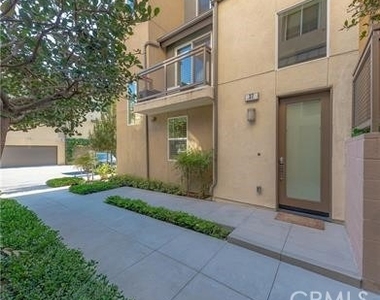 37 Waldorf - Photo Thumbnail 3